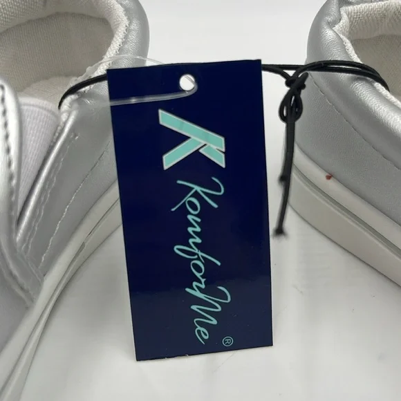 NWT KomfortMe Casual Silver Sneakers size 9 - Picture 6 of 8